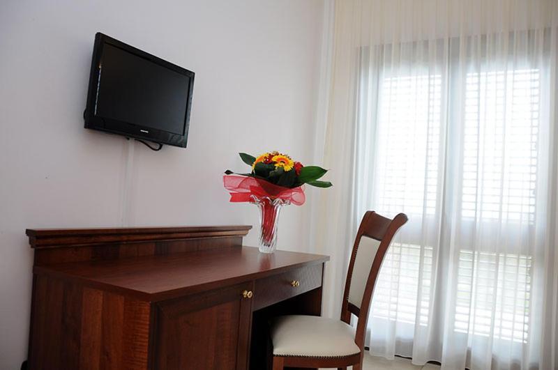 Agri Hotel Conte Salentino Sant Isidoro  Ngoại thất bức ảnh