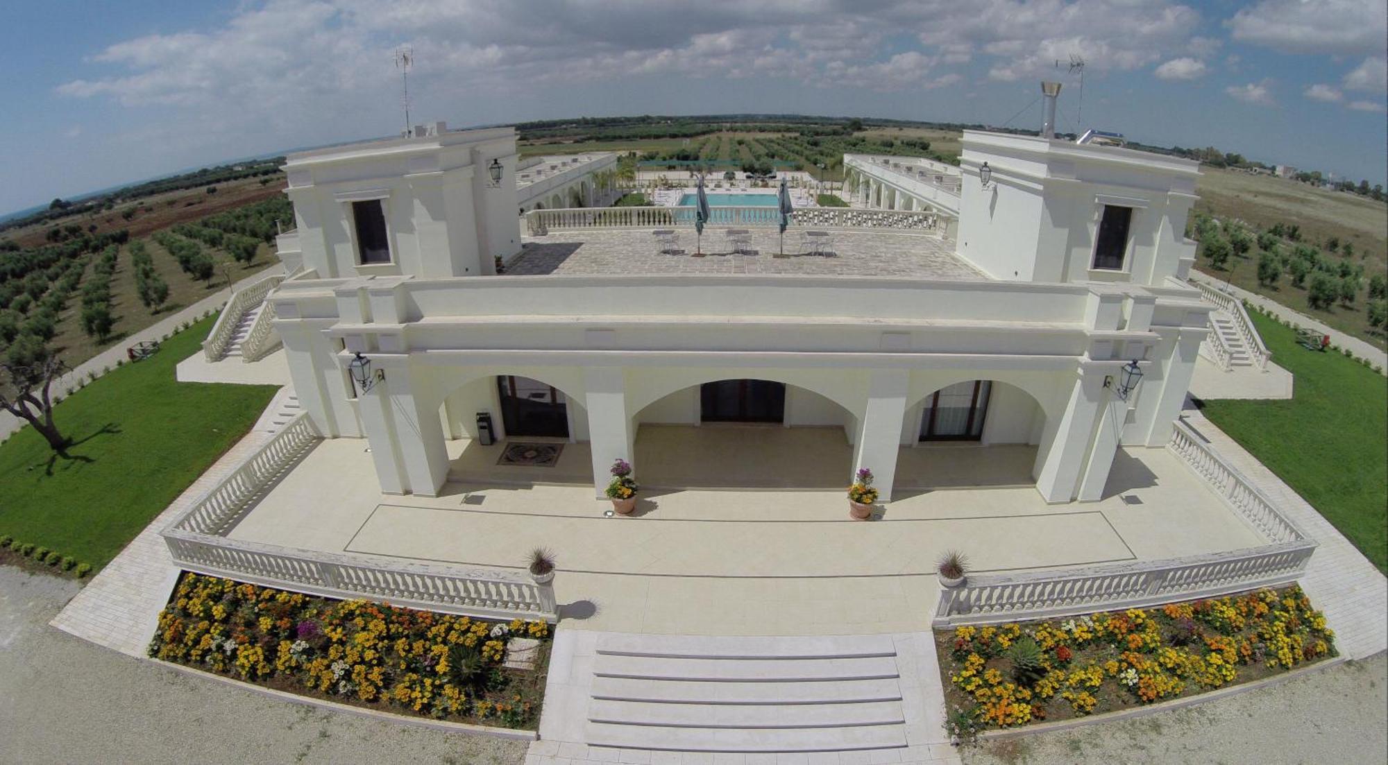 Agri Hotel Conte Salentino Sant Isidoro  Ngoại thất bức ảnh