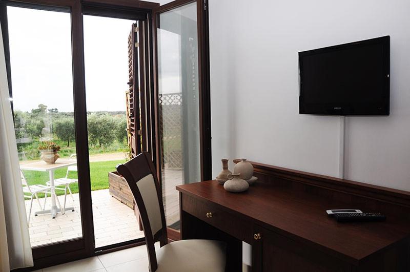 Agri Hotel Conte Salentino Sant Isidoro  Ngoại thất bức ảnh