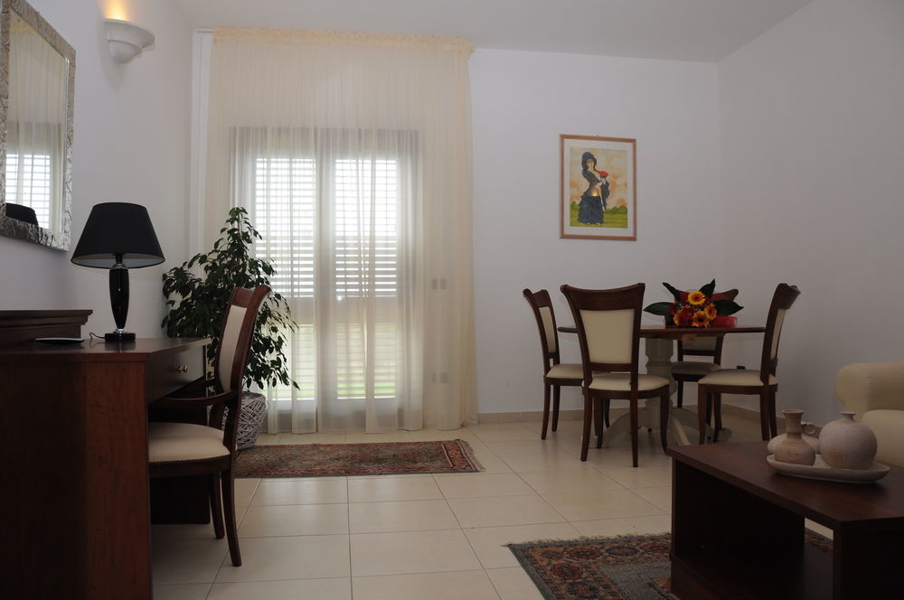 Agri Hotel Conte Salentino Sant Isidoro  Ngoại thất bức ảnh